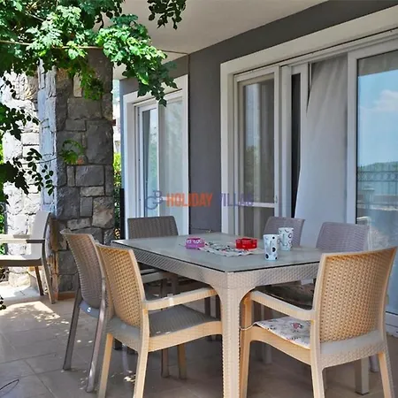 Villa Orchard *